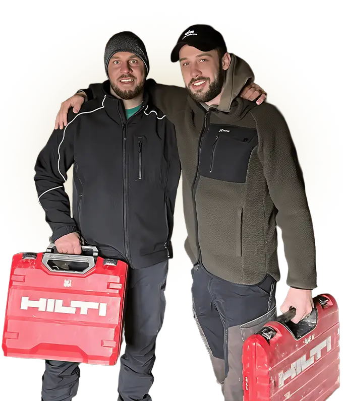 Team für Haushaltsauflösung in Friedrichshafen am Bodensee bei der vollständigen Räumung einer Wohnung inklusive Möbel und Hausrat